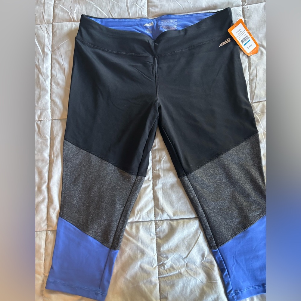 Avia Black and Blue Workout Leggings